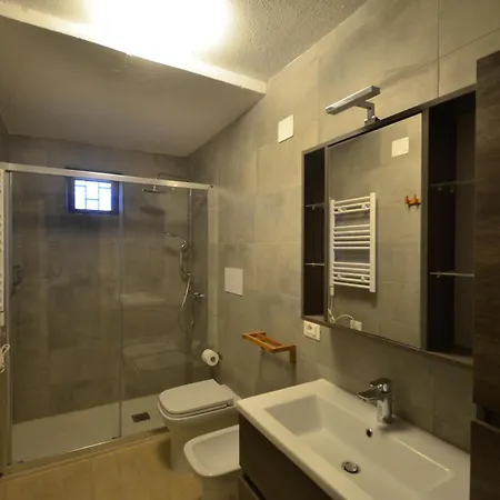 アパート Casa Garofani カリーニ